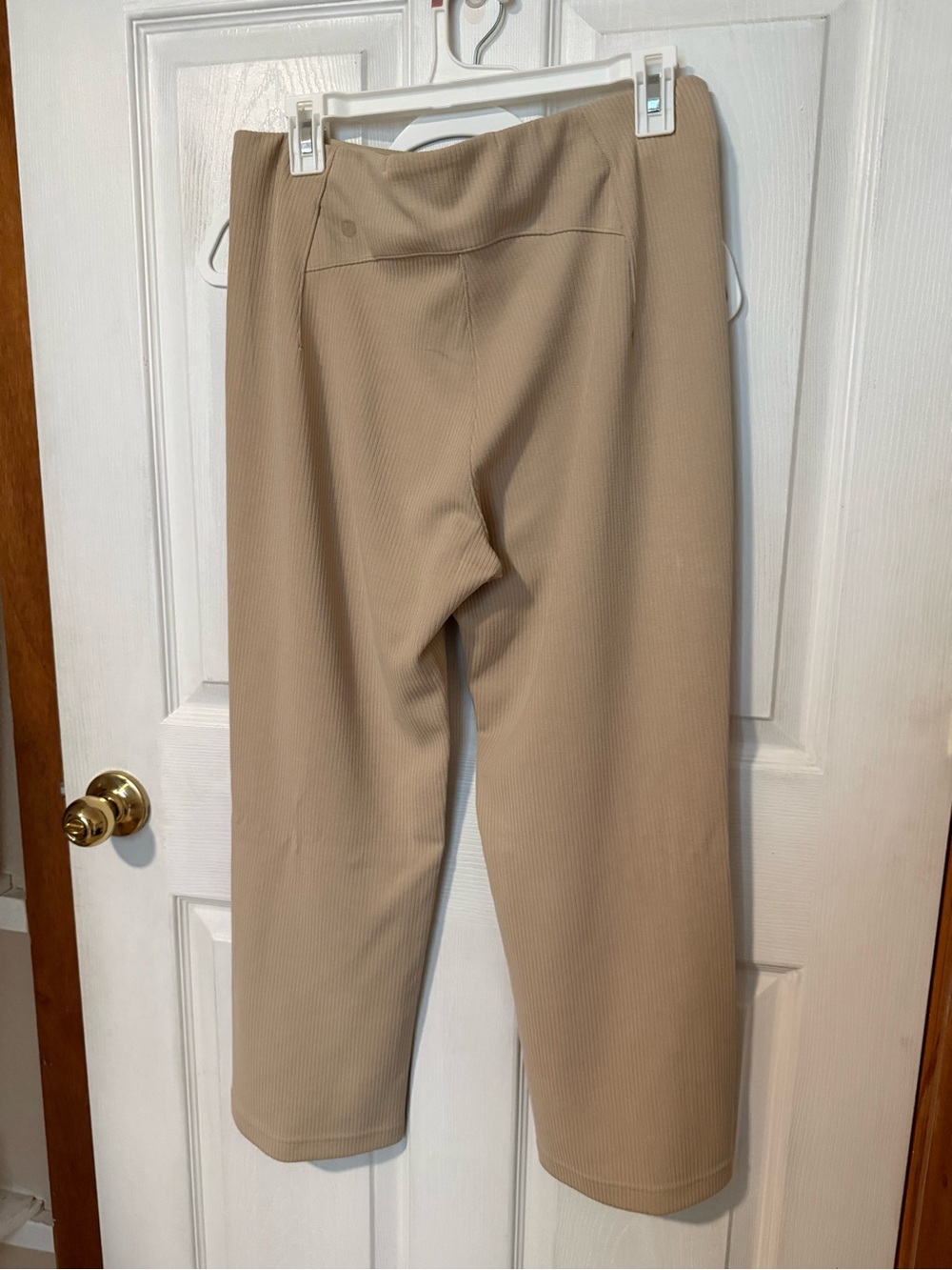 Lululemon Ribbed Softstreme Zip-Leg High-Rise Cropped Pant 25 - Picture 2 of 3